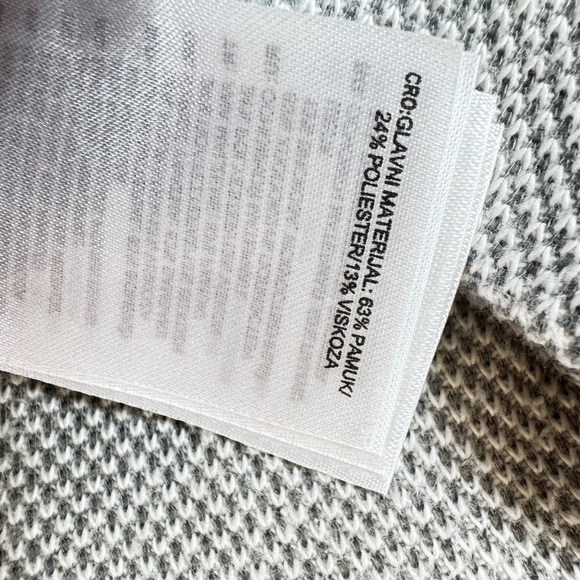 Adidas Women's Light Gray Logo Sweatshirt NWOT - Picture 10 of 10